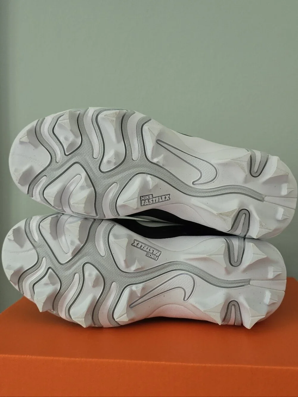 New Nike Kids Black White Youth Cleats